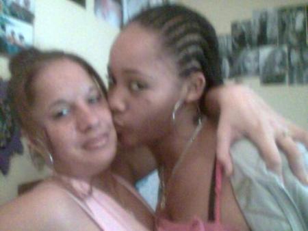                             Nana & Bribrit