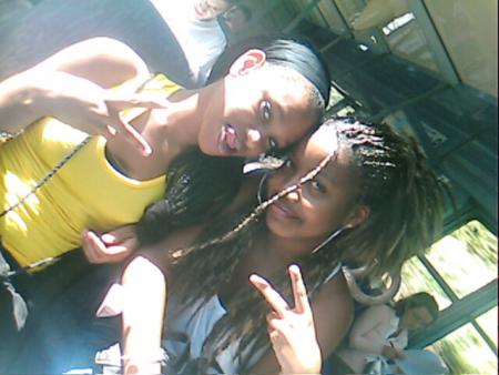                               Diidii97one and Sissy